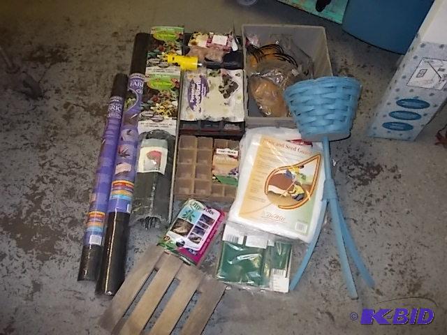 Large Lot Of Yard &amp Garden Related Peat ...