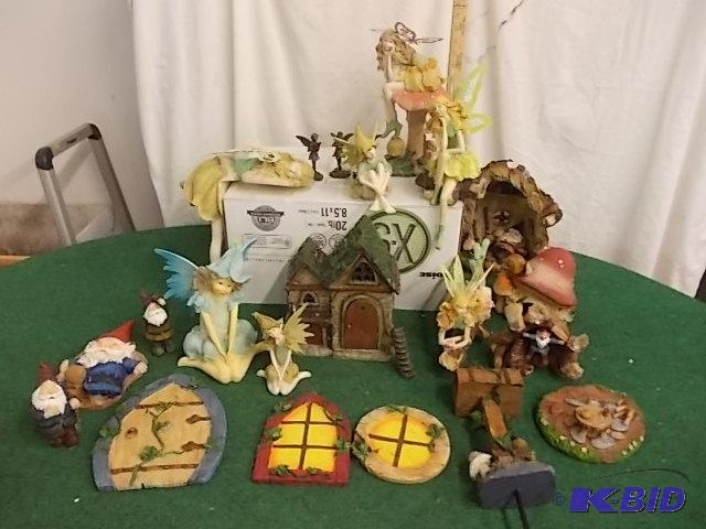 Large Lot Of Fairies, Gnomes, Mansion, Doors,...