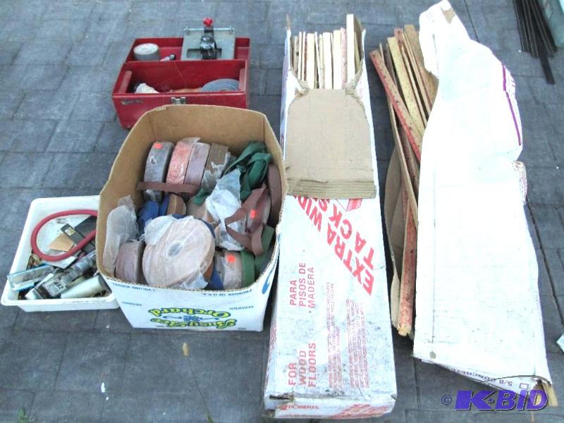 lot 125 image: huge lot of carpet and floor laying supplies...