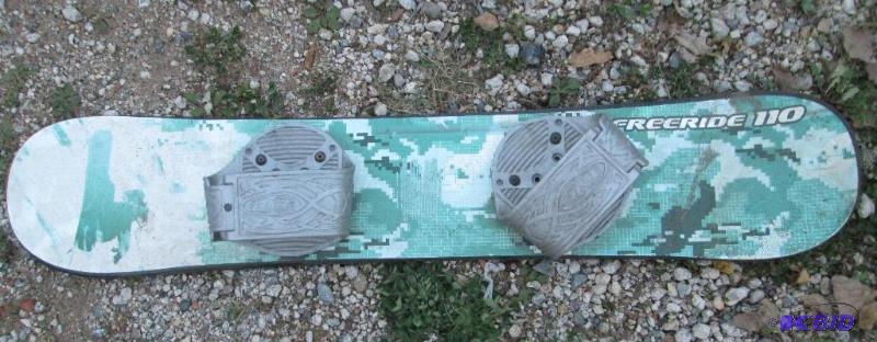 lot 129 image: Freeride snowboard...