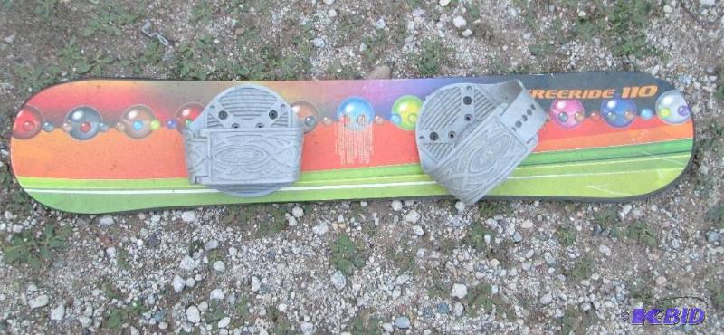 lot 130 image: Freeride snowboard...