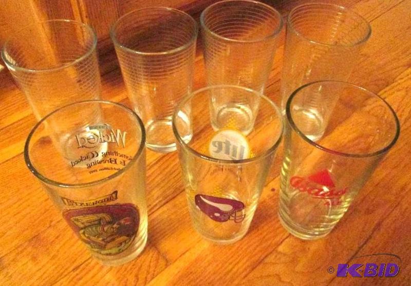 lot 143 image: set of 4 drinking glasses and 3 collector gla...