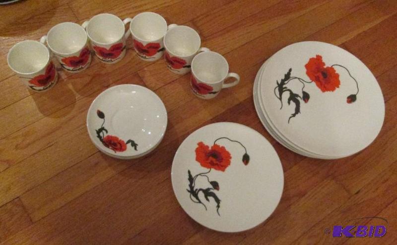 lot 151 image: set of 4 matching coffee mugs...
