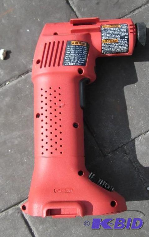 lot 16 image: Skil 12 volt air gun, battery not included...