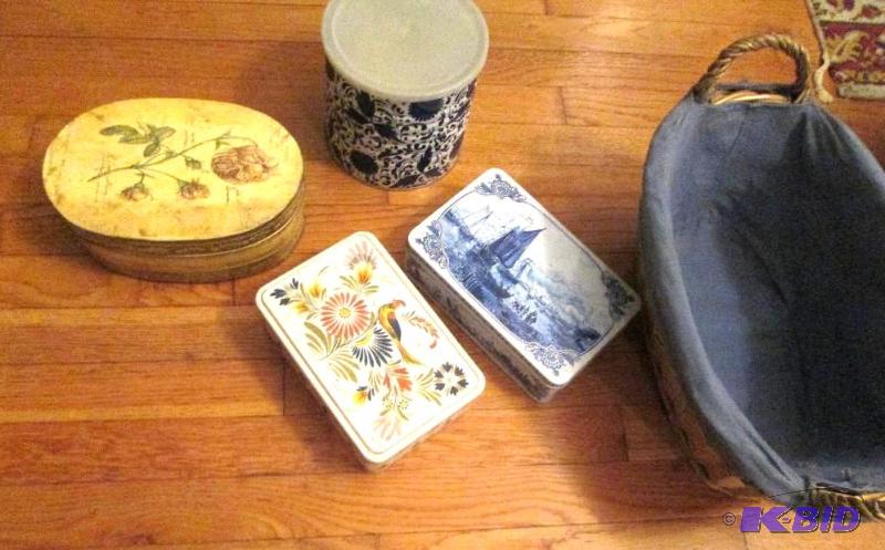 lot 165 image: mixed lot of decorative tins and a decorative...