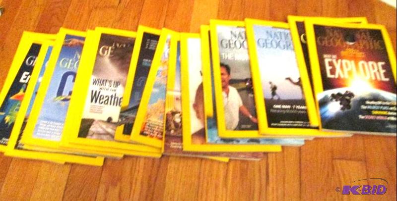 lot 166 image: huge lot of National Geographic...