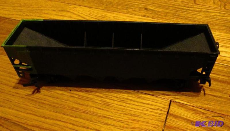 lot 200 image: Model Train Coal car...