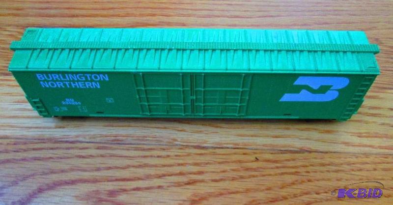 lot 213 image: Model Train Burlington Northern BN 23484...