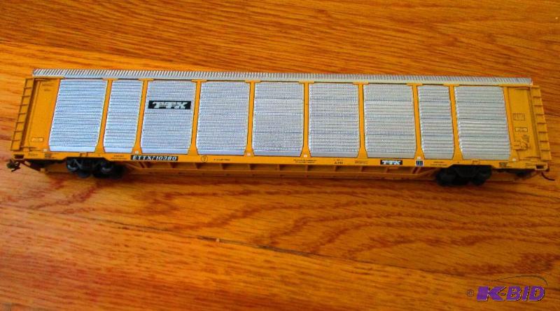 lot 214 image: Model Train TTX ETTX710380...