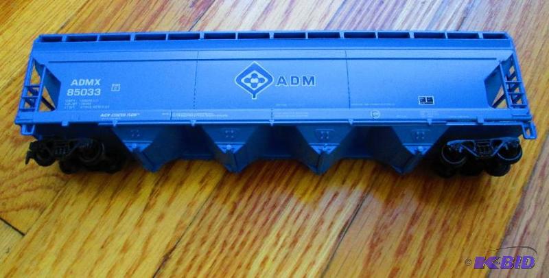 lot 224 image: Model Train ADM ADMX 85033...