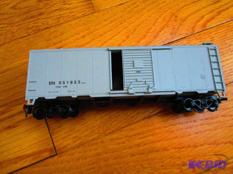 lot 263 image: Model Train BN 951853...