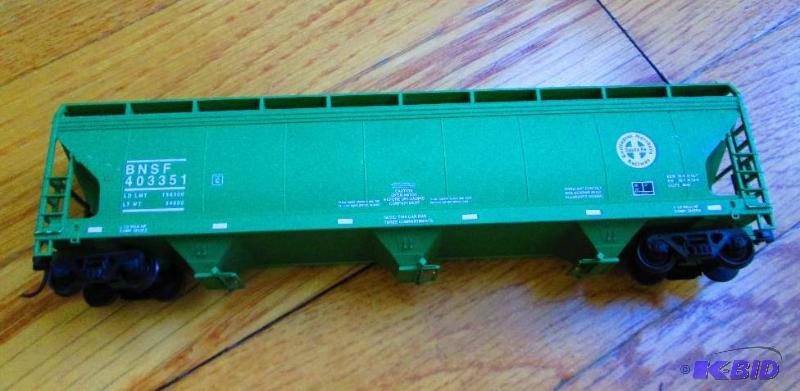 lot 266 image: Model Train Burlington Northern Santa Fe Rail...