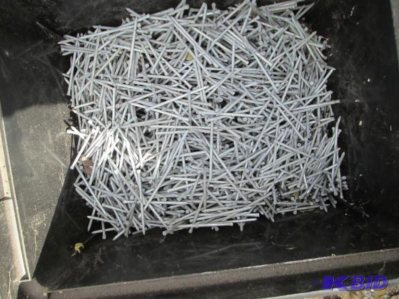 lot 34 image: Large bin of small head 3 12 inch galvanized...