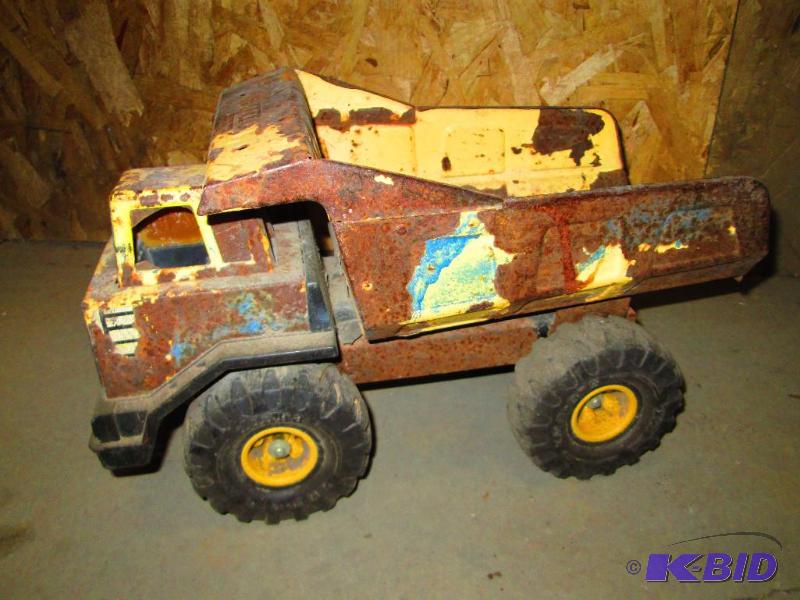 lot 436 image: Vintage Tonka dump truck...