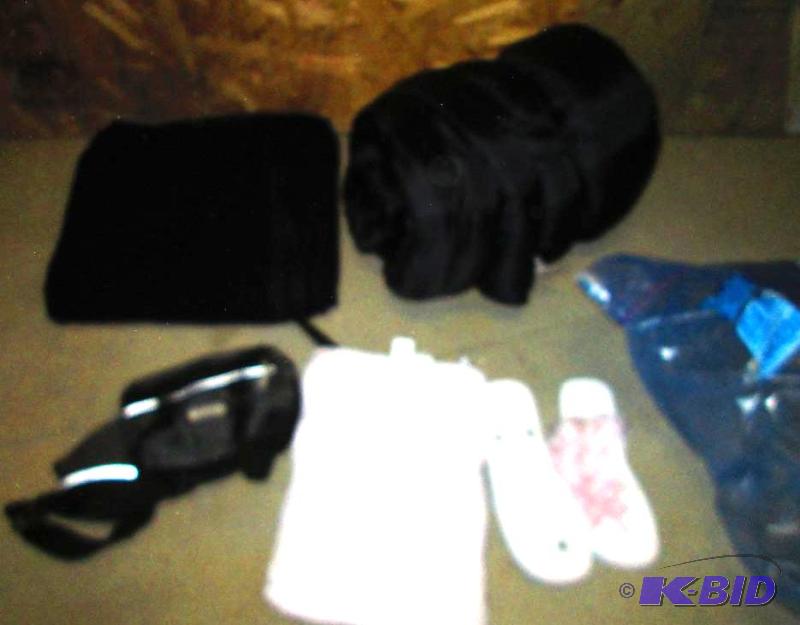 lot 443 image: Comfort camping lot of sleeping bag, soft hol...