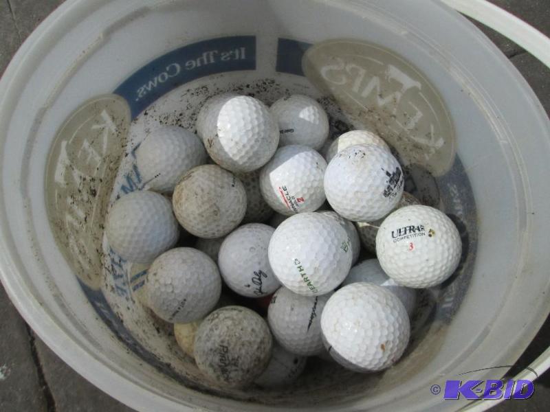 lot 5 image: Bucket of golf balls...
