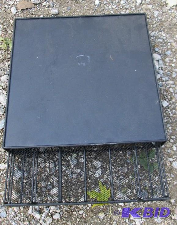 lot 68 image: Keurig K-Cup holder drawer...