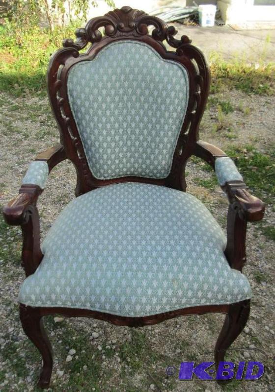 lot 98 image: Nice solid wood chair with padded seat and ba...