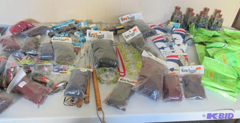 Wholesale lot of small pet products and iced ...