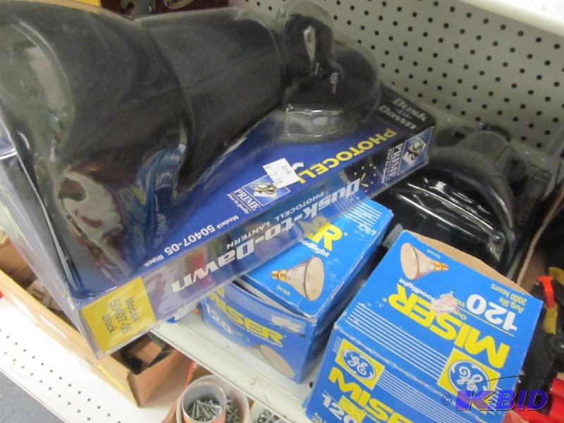 lot 61 image: pair of Dusk to Dawn Photocell and new bulbs  see pictures relisted do to no show