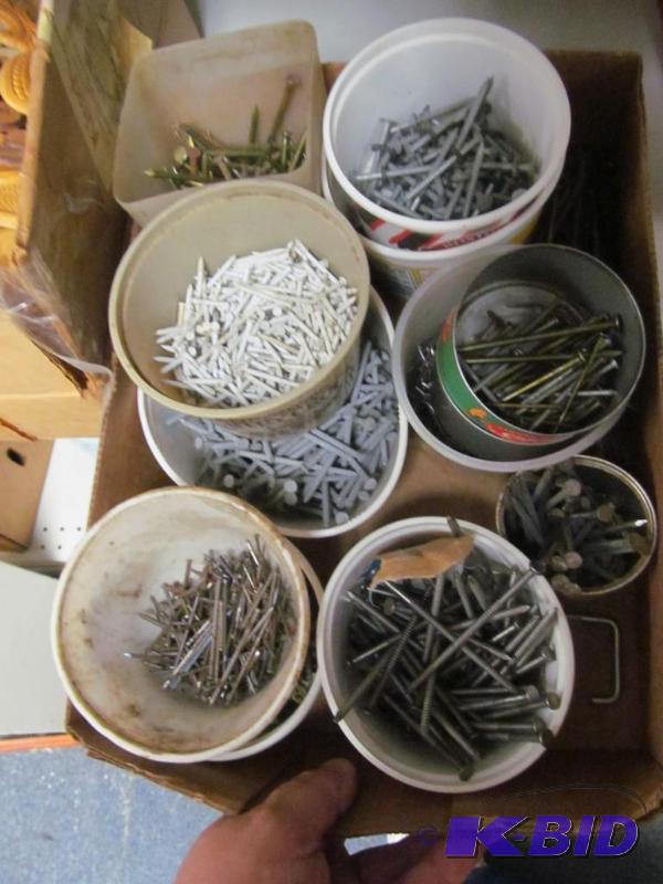 lot 71 image: lot of misc screws and bolts