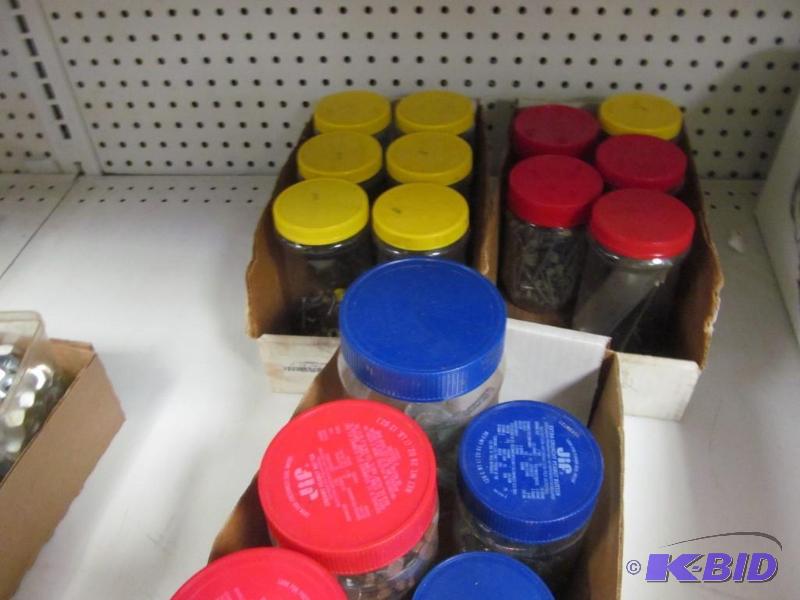 lot 83 image: lot of misc screws and bolts