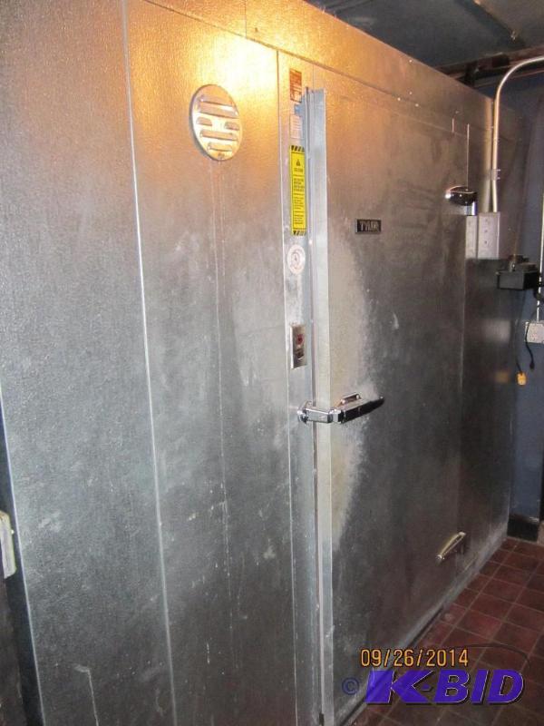 lot 1 image: Walk in Freezer