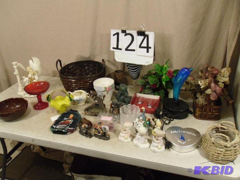 Lot of Assorted Household Decor. Precious Mom...