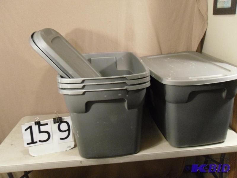 Lot of 4 Matching&nbsp30 Gallon Totes with L...
