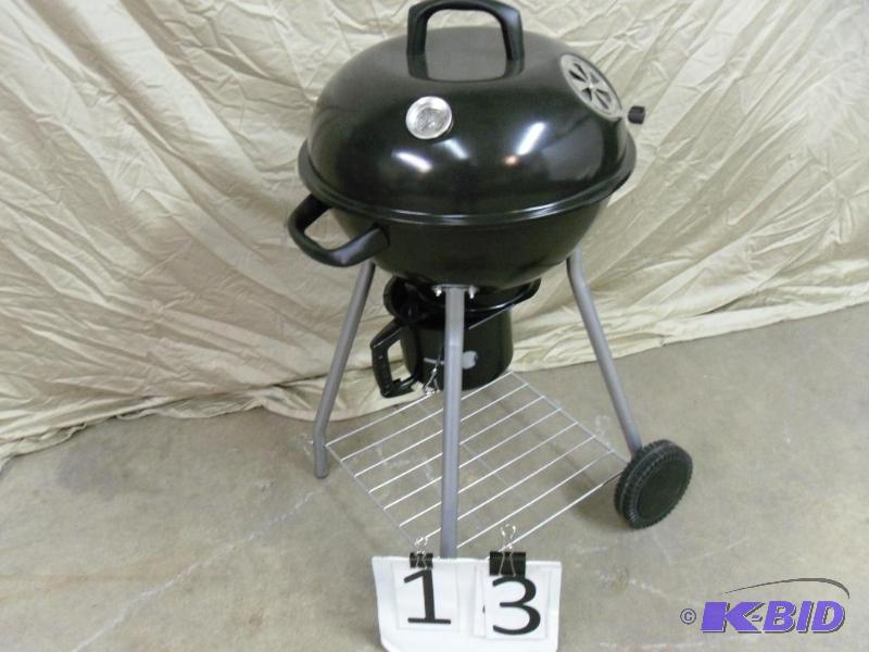 New Display Model Kettle Charcoal  Solid Fue...