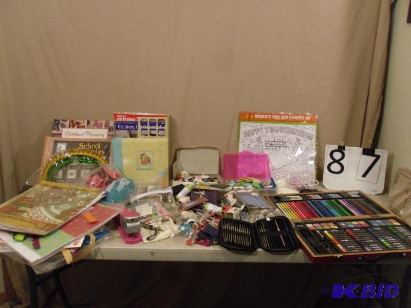 Lot of Assorted Crafts Supplies. Thread, Butt...