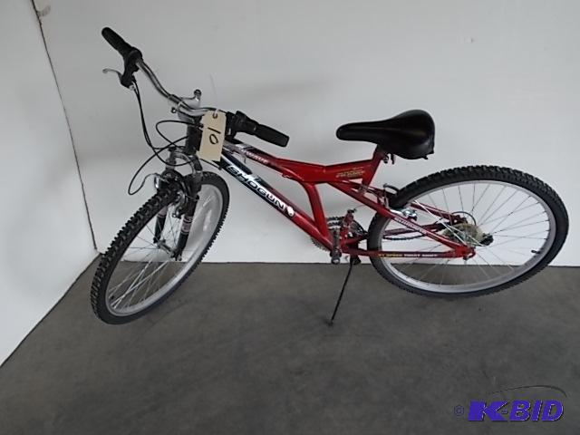 lot 10 image: Shogun 26" Shockwave, 21 Speed...