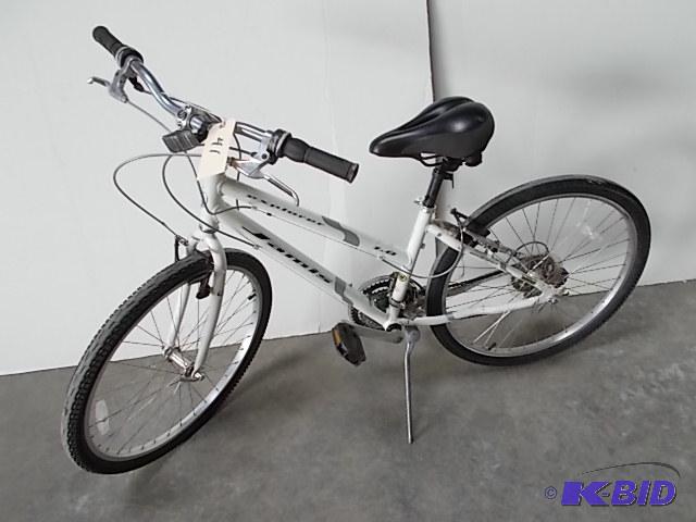 lot 41 image: Jamis 26" Explorer, 18 Speed, Bent Rear ...