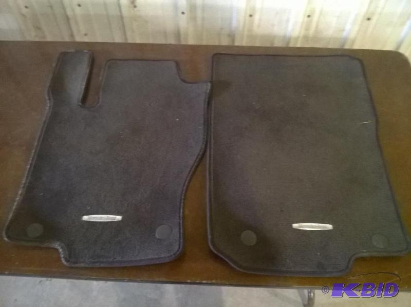 lot 112 image: Mercedes-Benz Floormats, a little dirty