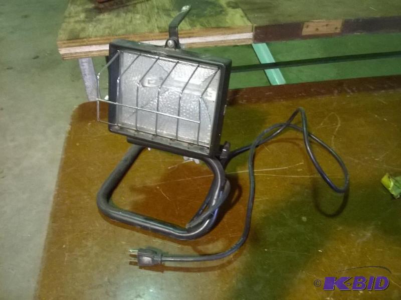 lot 120 image: Halogen Work Light, works