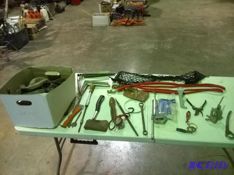 lot 170 image: assorted tools & gloves, lot of 1 box
