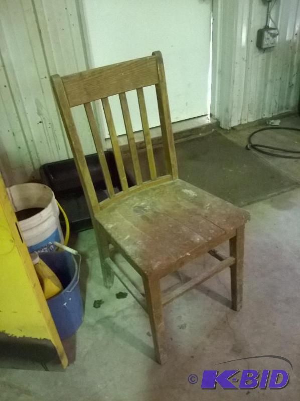 lot 250 image: Rustic Chair