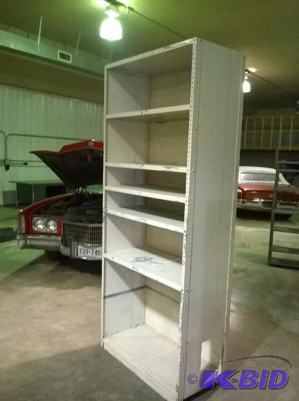 lot 30 image: 36in x 18in x 87in Shelf, white