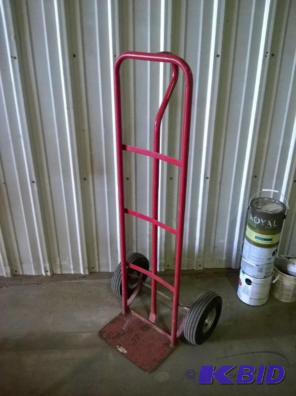 lot 49 image: Moving Dolly with Pneumatic Tires