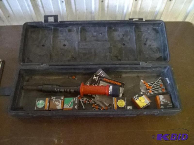 lot 92 image: Ramset Style Powder Actuated Concrete Nailer