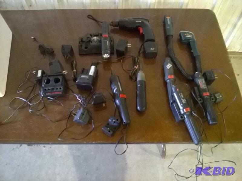 lot 95 image: Lot of Cordless Tools