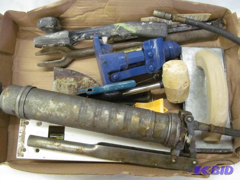 lot 22 image: Tool