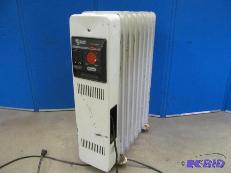 lot 34 image: Heater