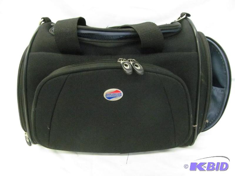 lot 40 image: Bag