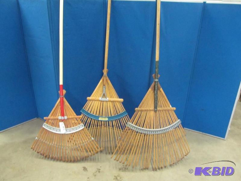 lot 72 image: Tool