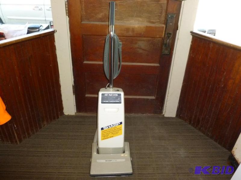 lot 138 image: Sharp 650 Power Control 6 amp vacuum cleaner,...