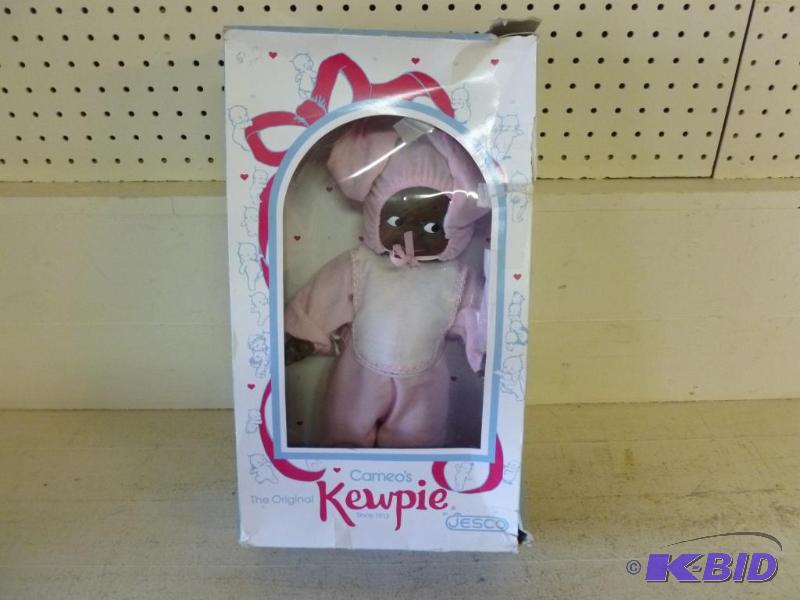 lot 144 image: Jesco - Cameos Original Kewpie Doll, measure...