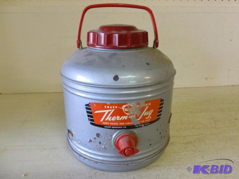 lot 152 image: Vintage Knapp-Monarch Co. Therm-A-Jug, has so...