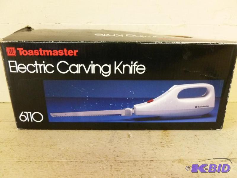 lot 21 image: Toastmaster electric carving knife model 6110...