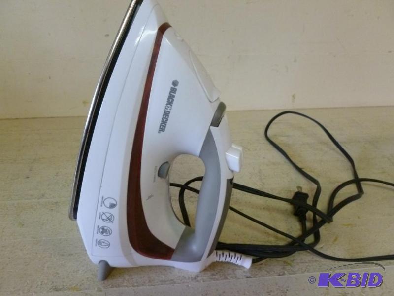 lot 22 image: Black & Decker electric iron, tested and ...